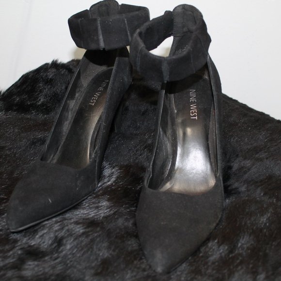 black nine west heels - Picture 3 of 3